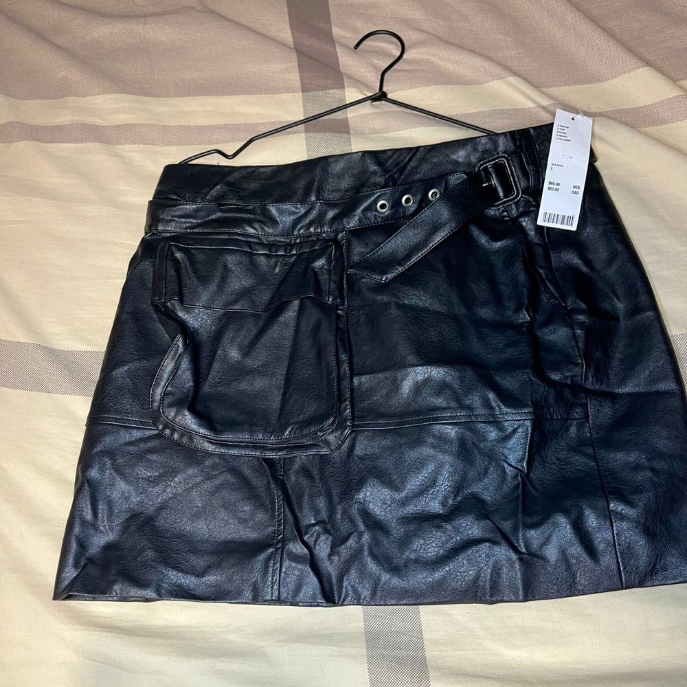 Leather skirt